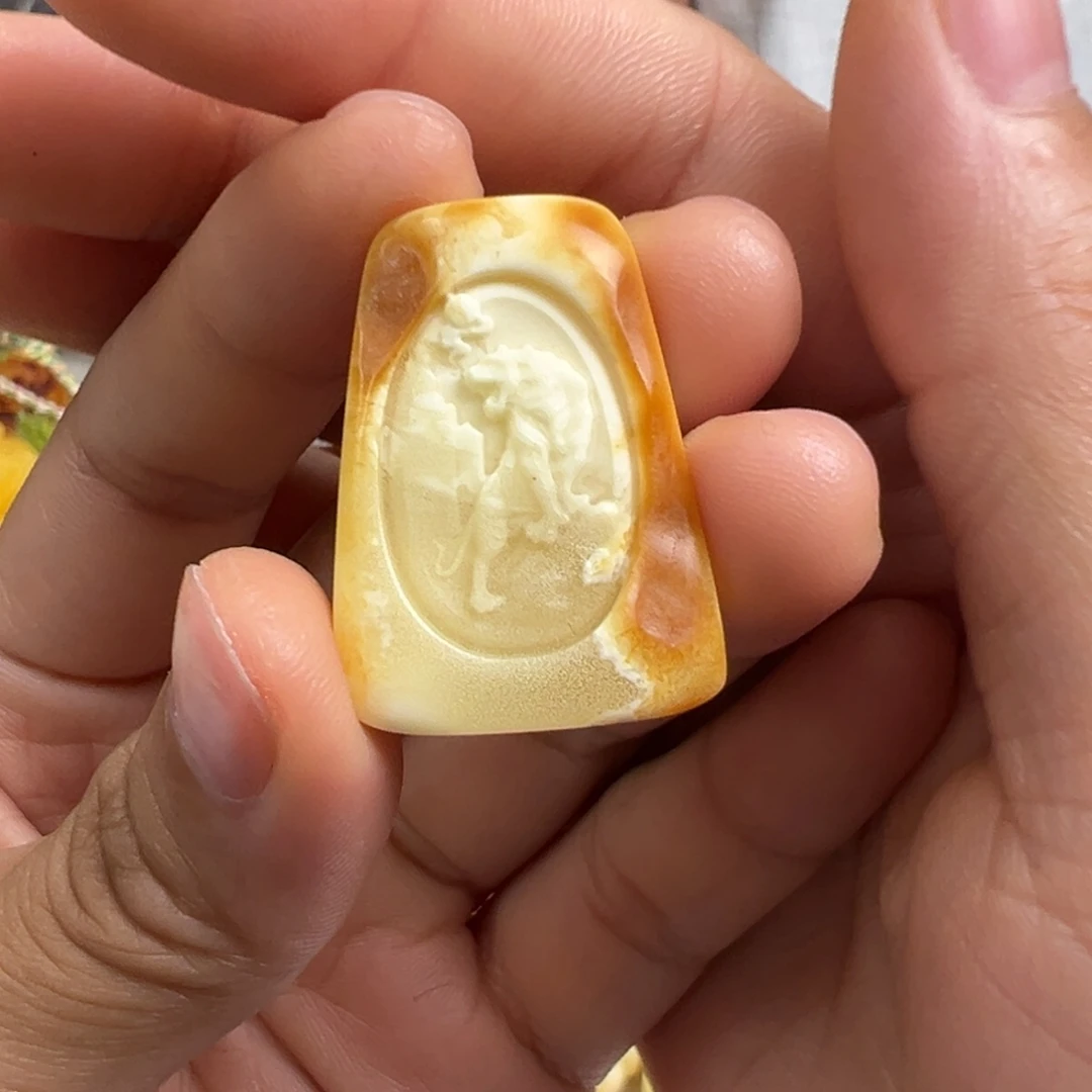 蜜蜡未镶嵌裸石蜜蜡