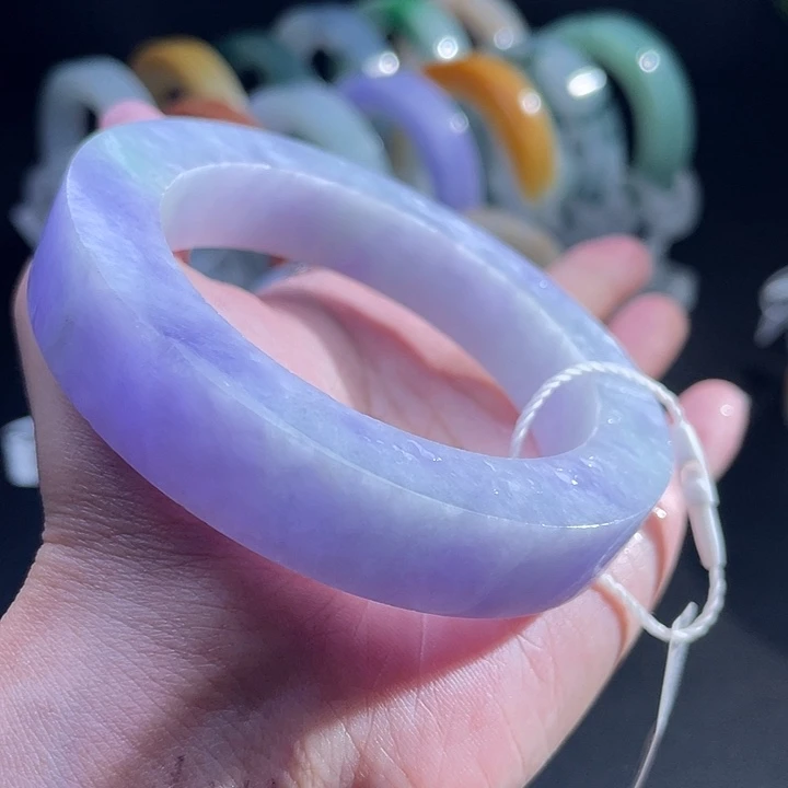 定制翡翠未镶嵌翡翠手镯