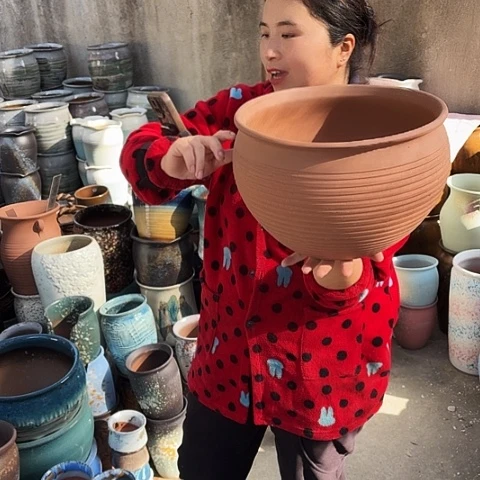 30口21高瑕疵盆子。