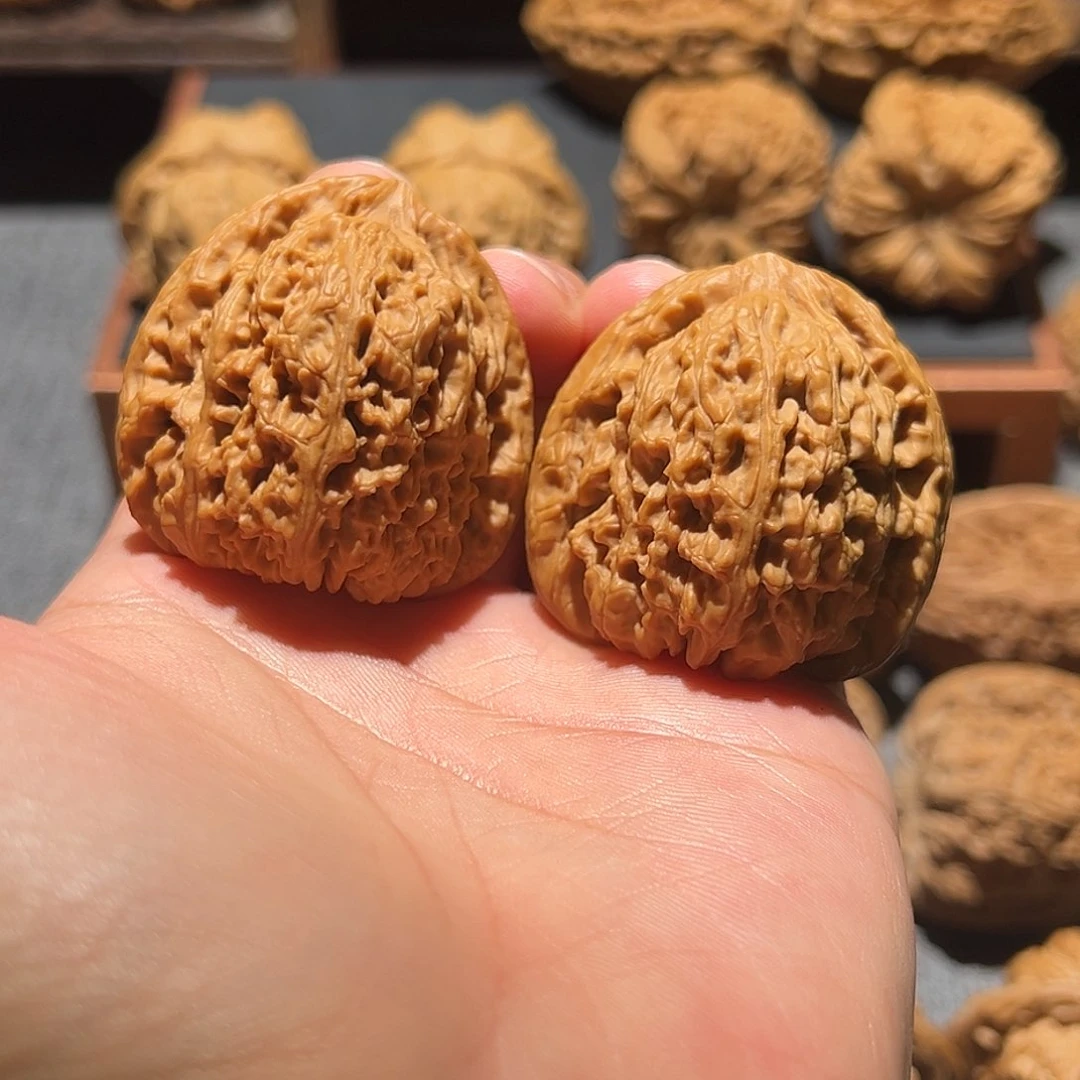 邦***车文玩核桃吊坠40南疆