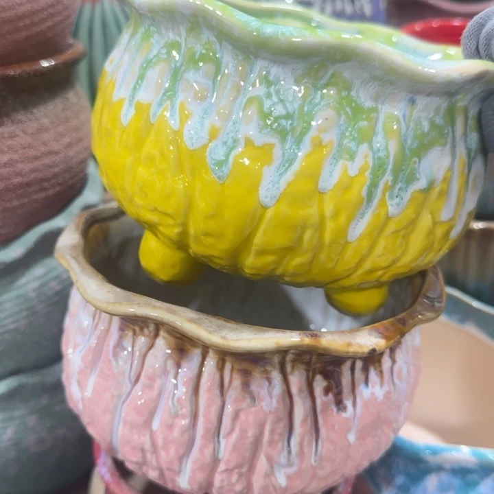 凑9块包邮，有孔，陶瓷花盆