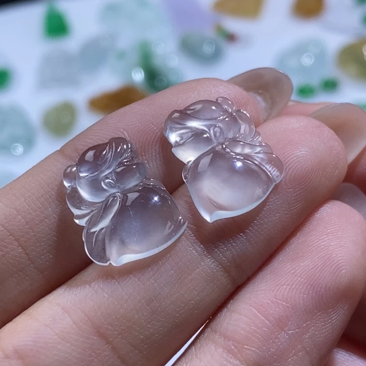 定制翡翠未镶嵌天使一对