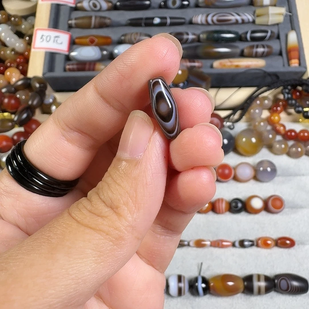 黑色带眼小橄榄对孔15mm直径6mm