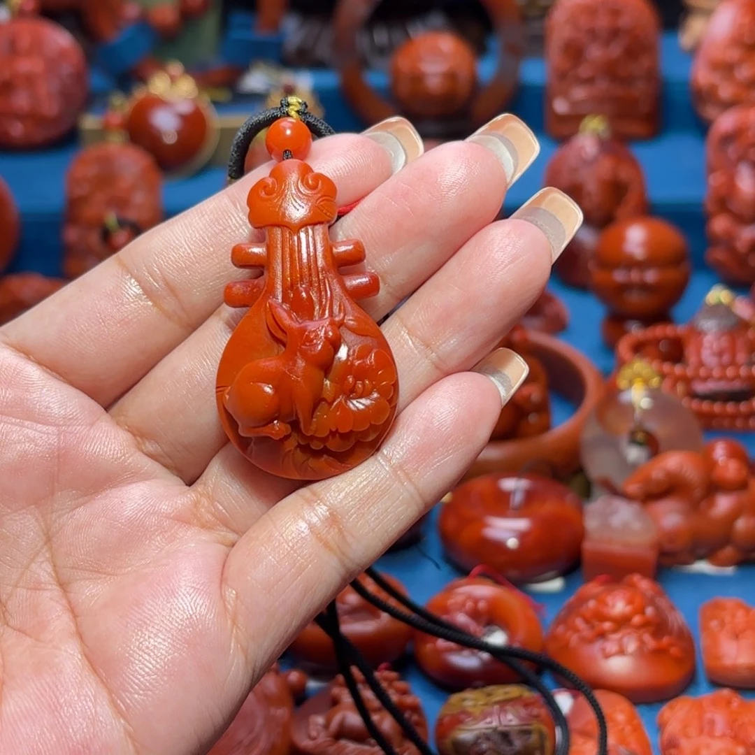 未镶嵌雕刻南红玛瑙