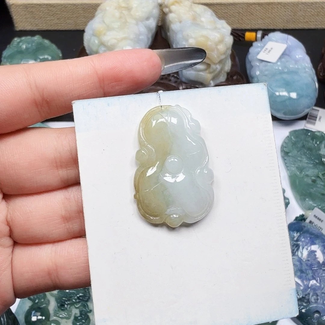 翡翠未镶嵌挂件翡翠