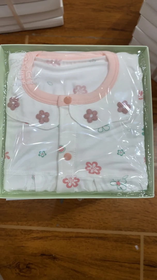 瑞福BB（4659）优可丝夏日花园花瓣领前开爬服