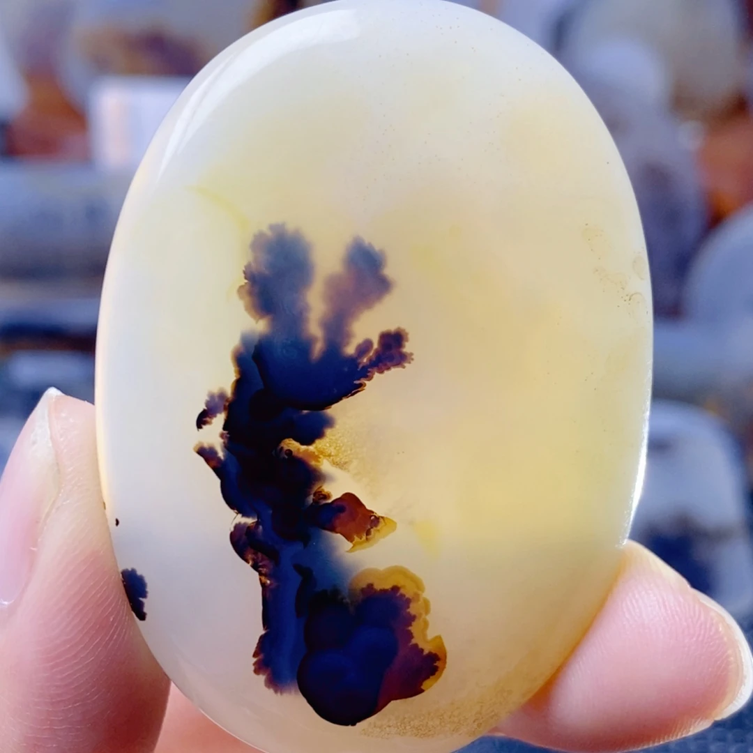 玛瑙/玉髓未镶嵌珠宝奇石