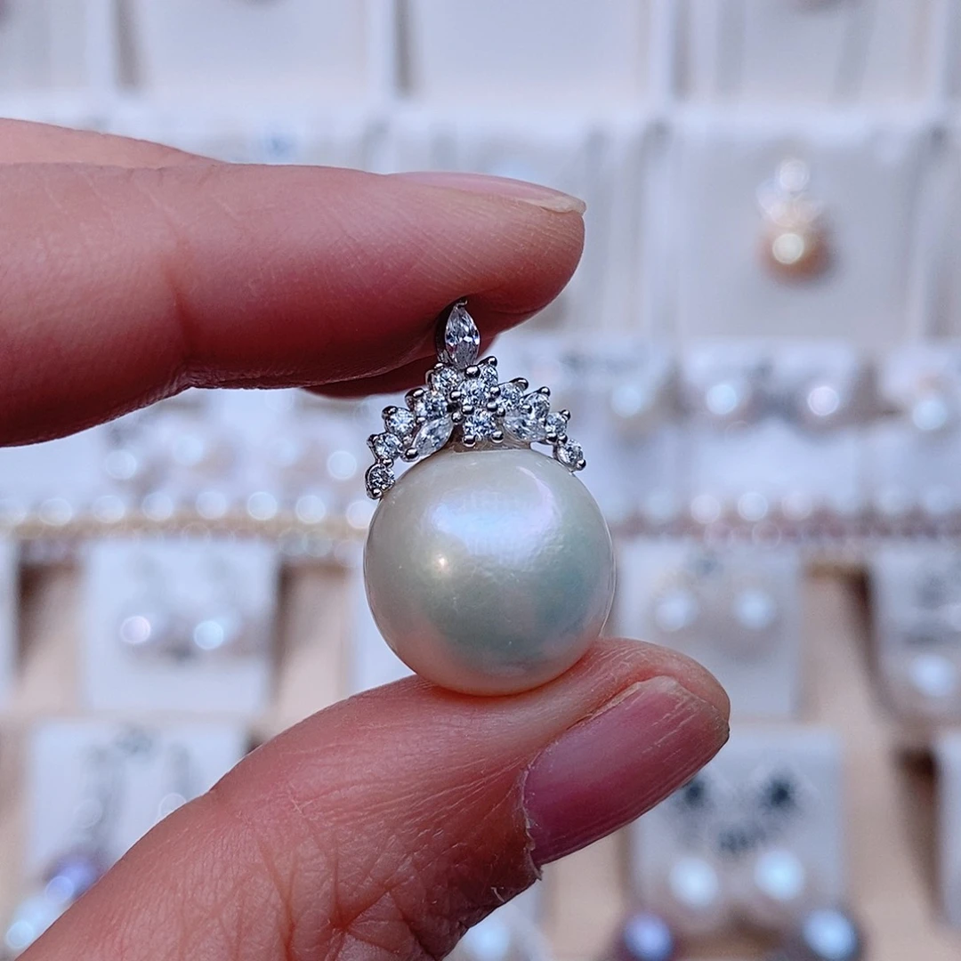 颈饰银S925镶嵌淡水珍珠