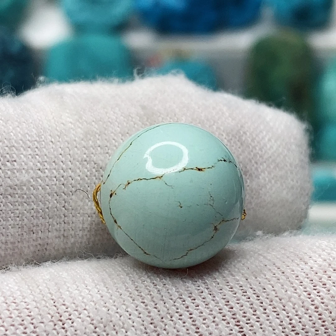 绿松石未镶嵌天然原矿 地大质检13.3mm