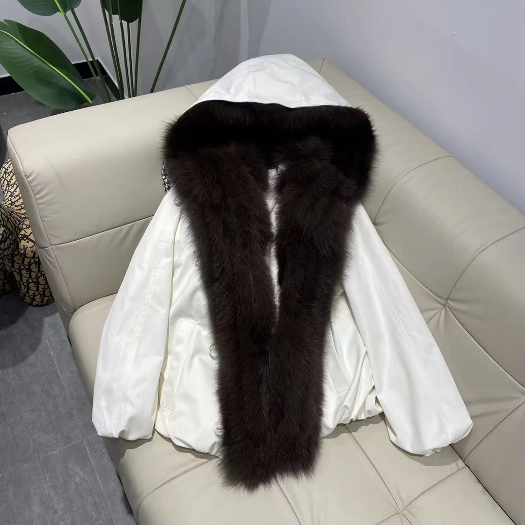 月光日下连帽款狐狸毛领可拆卸鹅绒派客服女短款减龄保暖