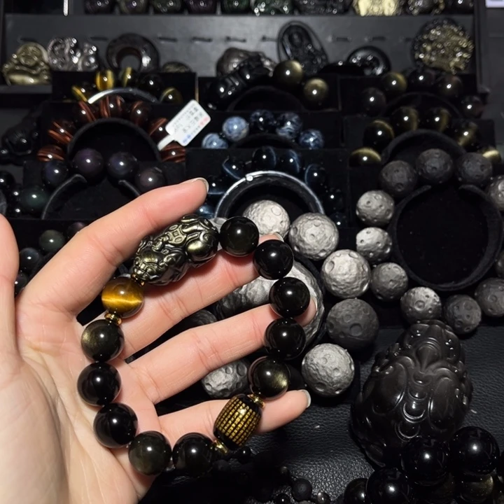 李***心黑曜岩未镶嵌珠宝奇石