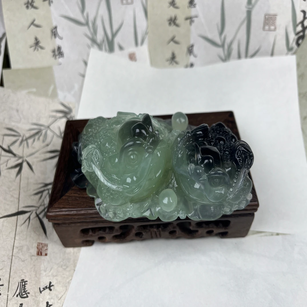 精品天然岫玉精品金蟾手把件