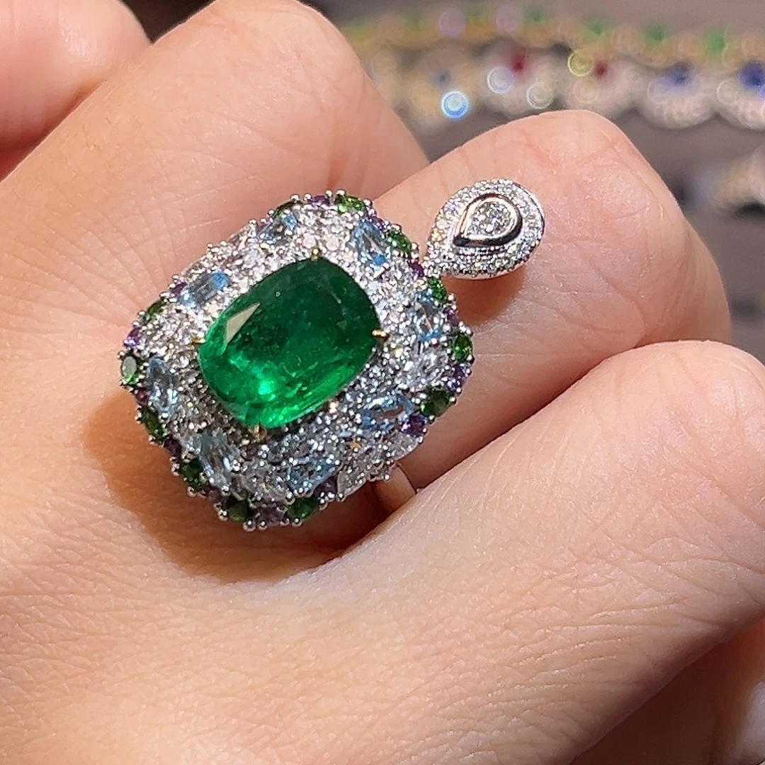 戒指祖母绿18K金镶嵌天然沃顿绿3.8ct