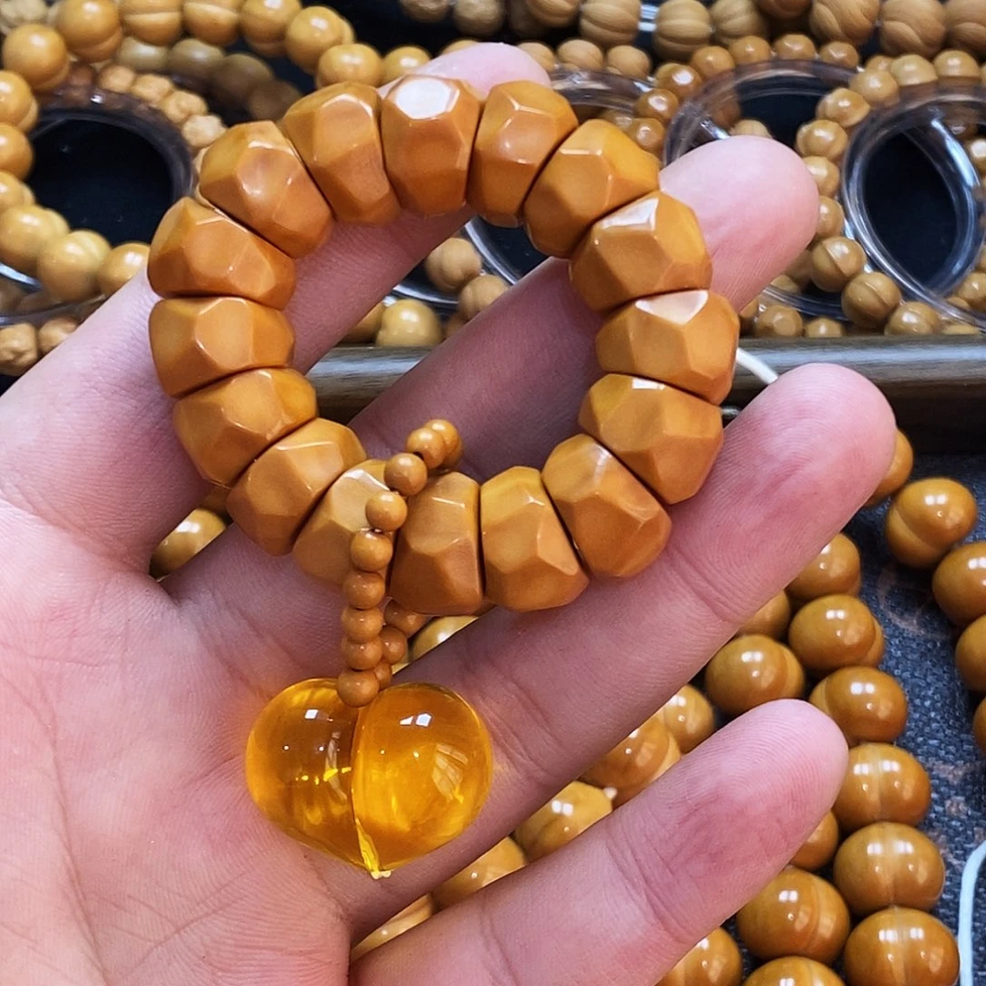 达***翁吊坠猴头核桃全品小手捻