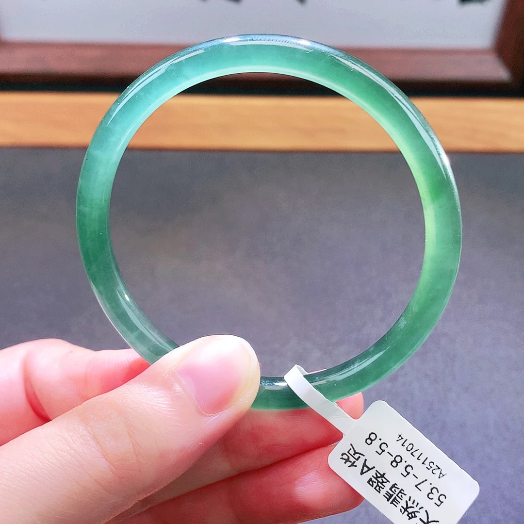 翡翠未镶嵌手镯天然翡翠