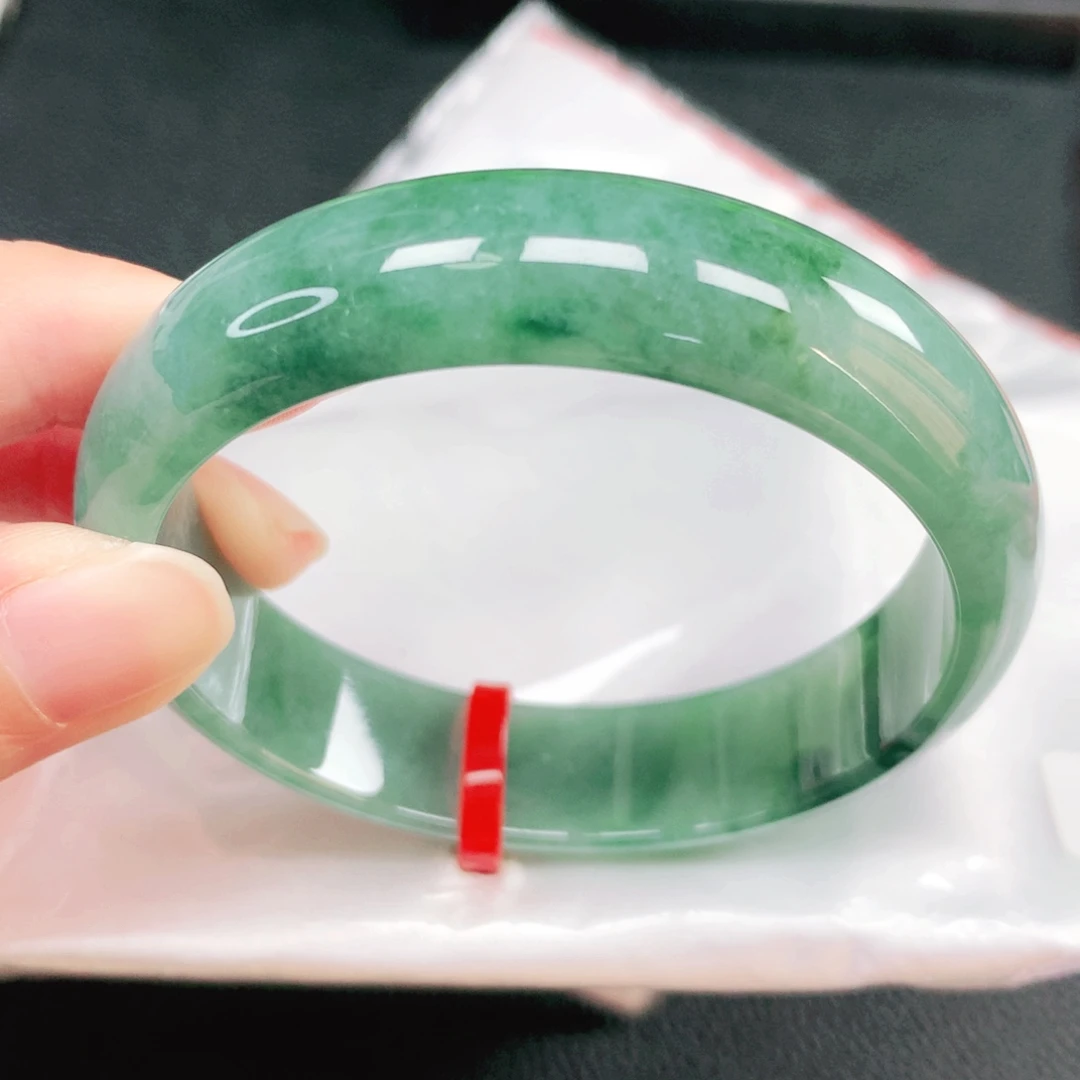 翡翠未镶嵌手镯56圈
