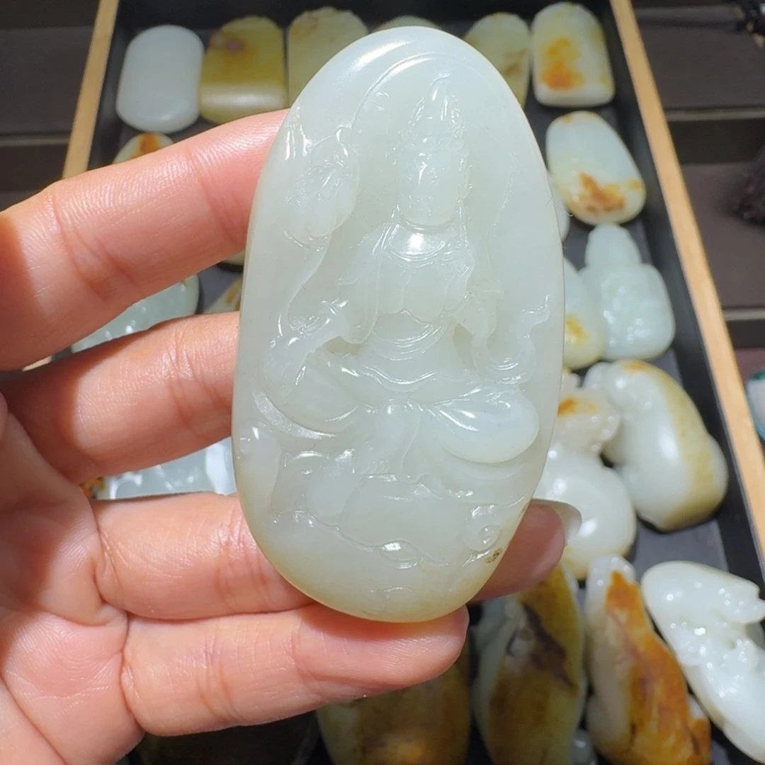 和田玉未镶嵌颈饰