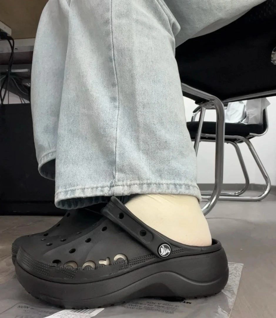 【重磅原单】(经典云彩款增高 4cm)洞洞鞋夏季厚底增高女款轻便沙滩