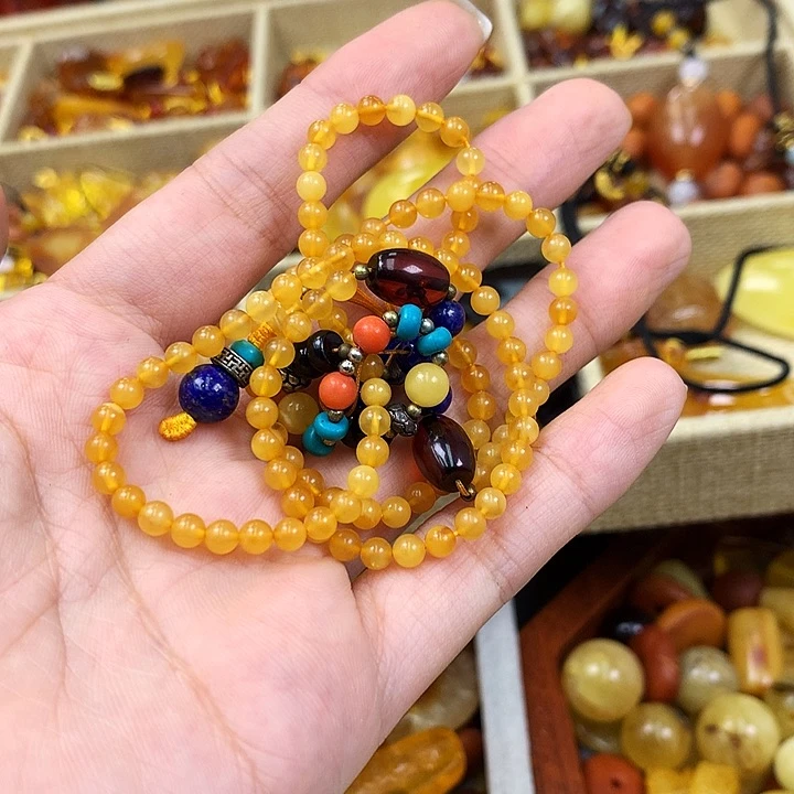 未镶嵌琥珀珠宝奇石