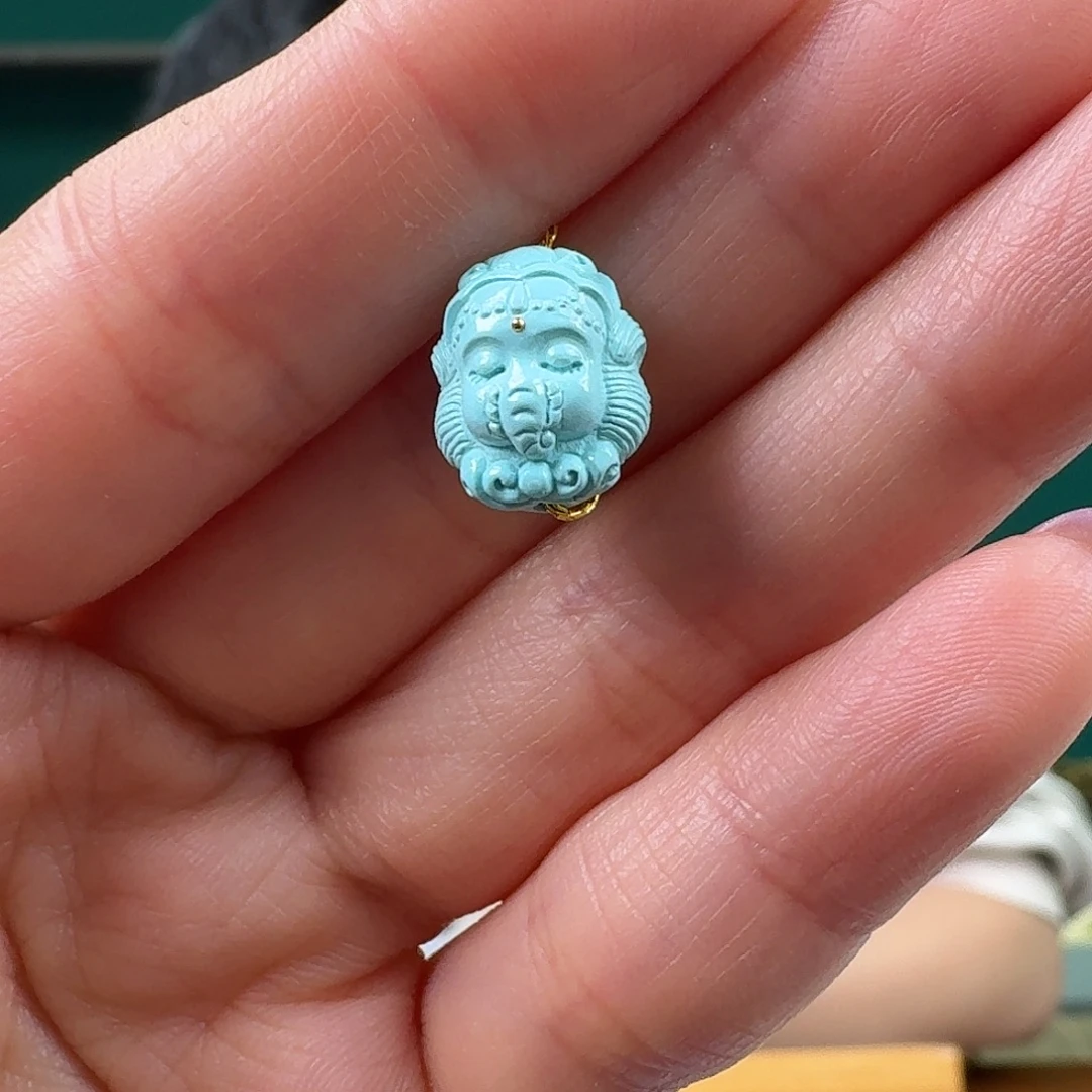 绿松石未镶嵌珠宝奇石