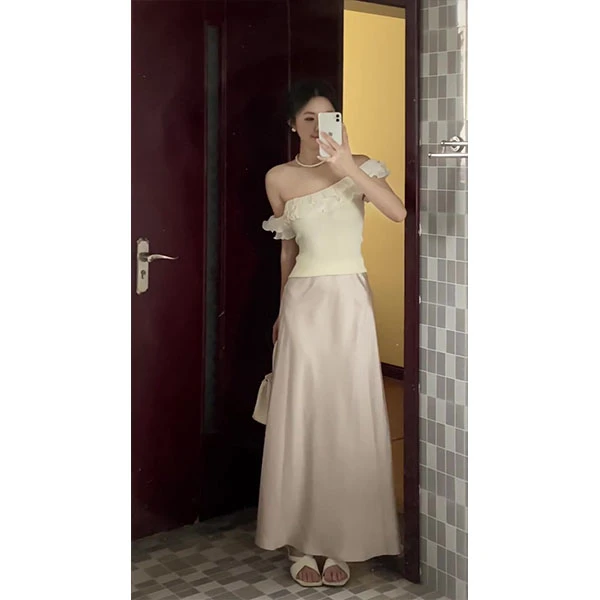 2025韩系新款甜美温柔气质斜肩针织衫荷叶边显瘦上衣半身裙套装