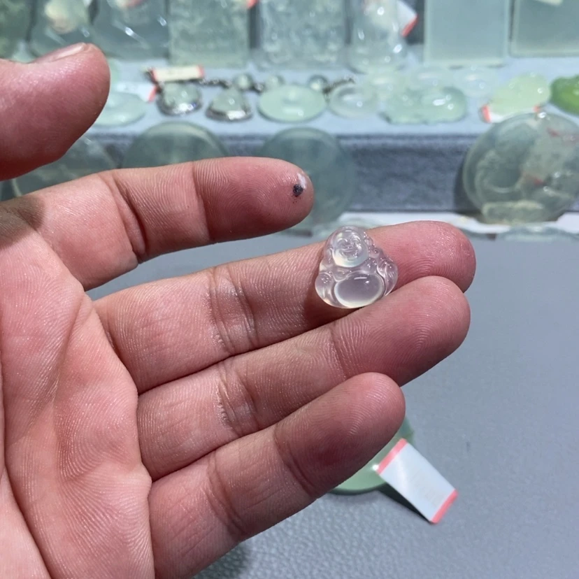 【闪购商品】蛇纹石玉颈饰合金阿*