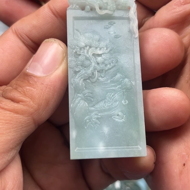 定制翡翠未镶嵌山水