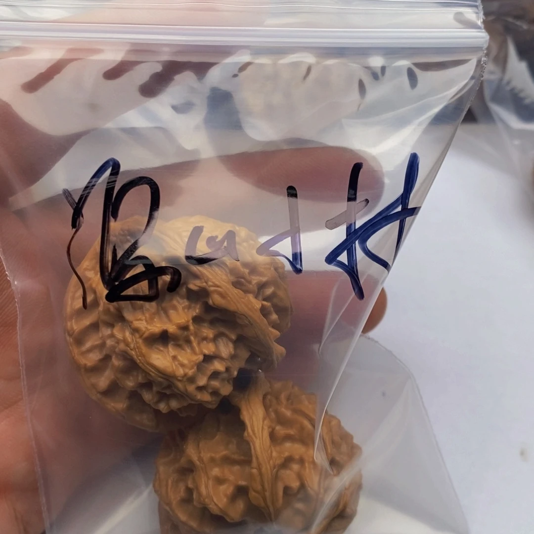 吊坠文玩核桃三棱