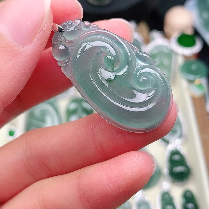 颈饰未镶嵌翡翠吊坠