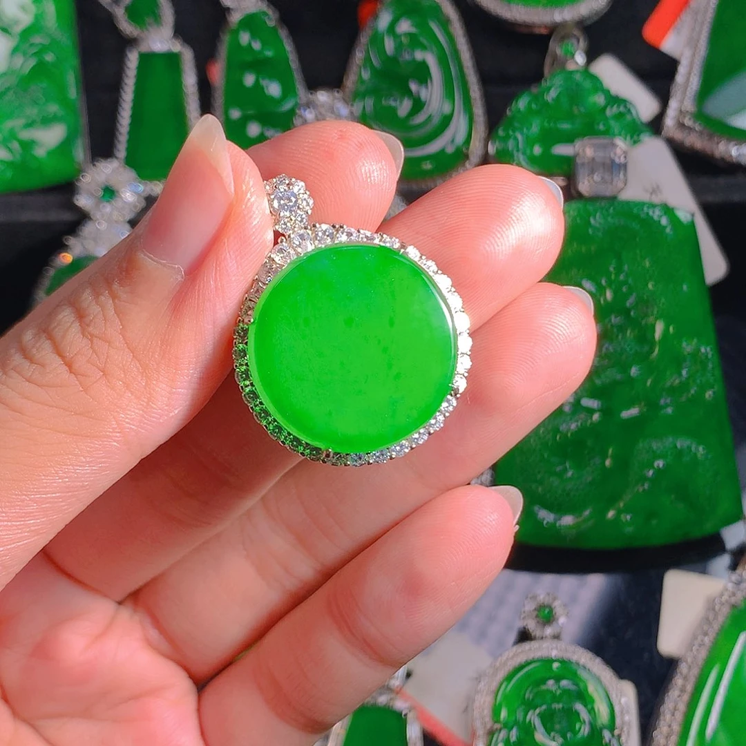 翡翠未镶嵌吊坠(不含链)