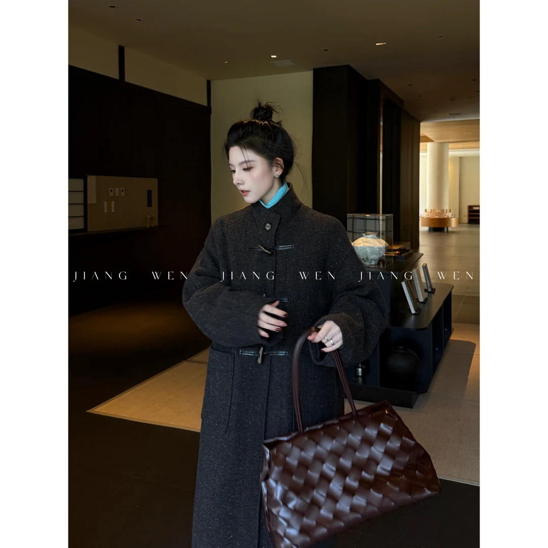 【罗曼街道】姜雯 彩点羊毛复古牛角扣廓形大衣外套