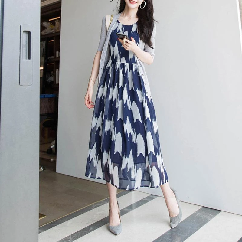 DUCURNO日系圆领印花连衣裙女2025夏季新款度假风收腰背心长裙子