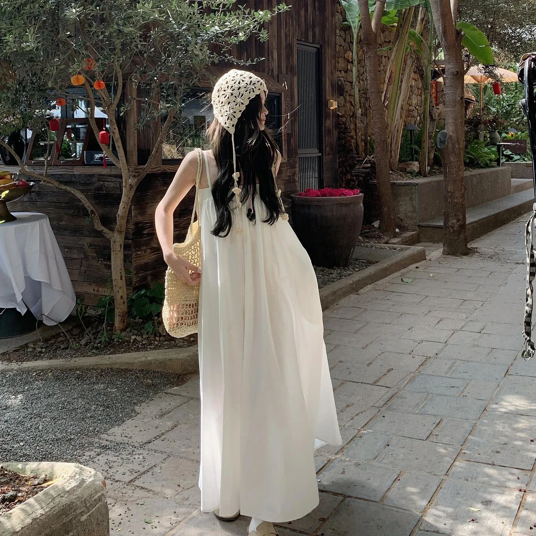 FUYAN芙沿度假风白色吊带连衣裙女2025年新款高级感简约宽松长裙