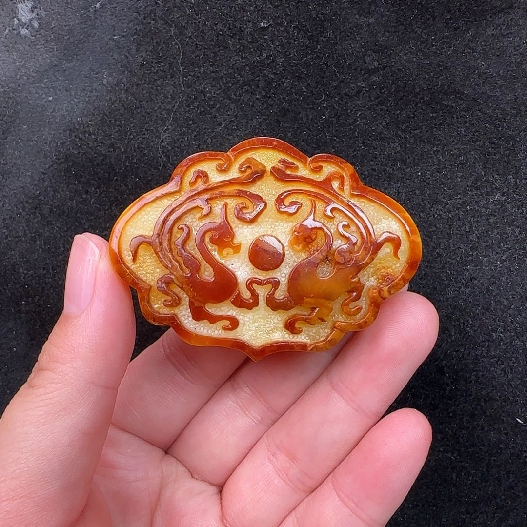 蜜蜡未镶嵌珠宝奇石