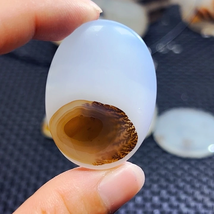 玛瑙/玉髓未镶嵌珠宝半成品