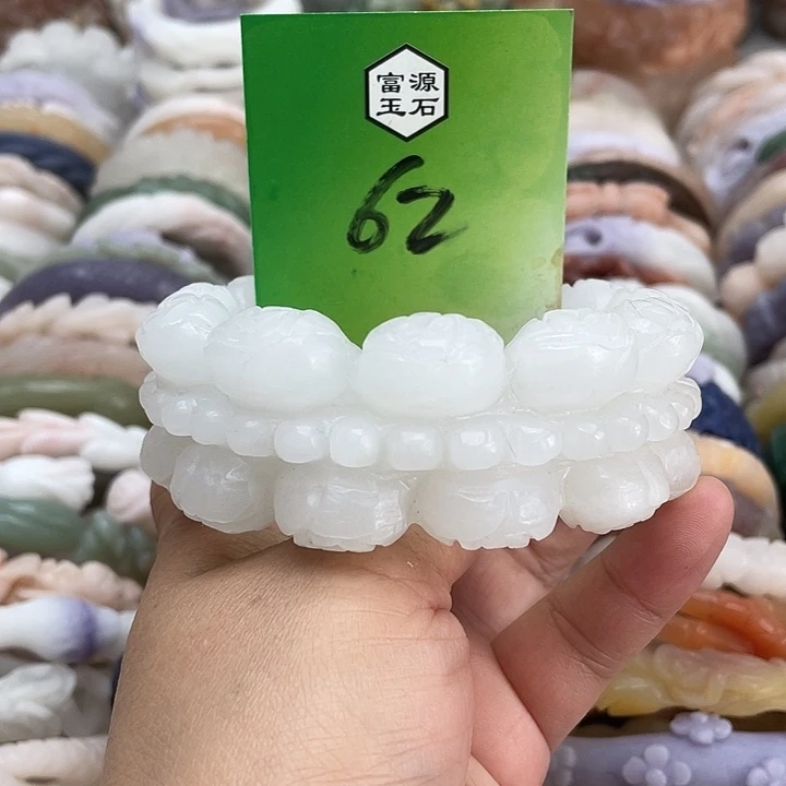 未镶嵌手镯石英岩玉