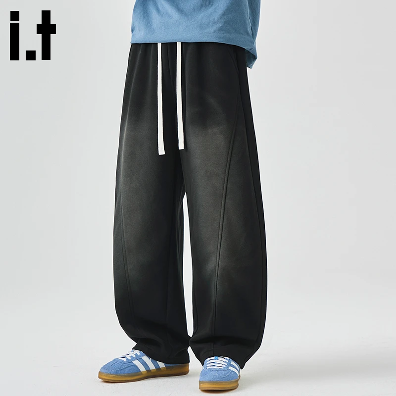 i.t:CHOCOOLATE弯刀休闲裤男款2025秋冬季高级感宽松痞帅运动卫裤