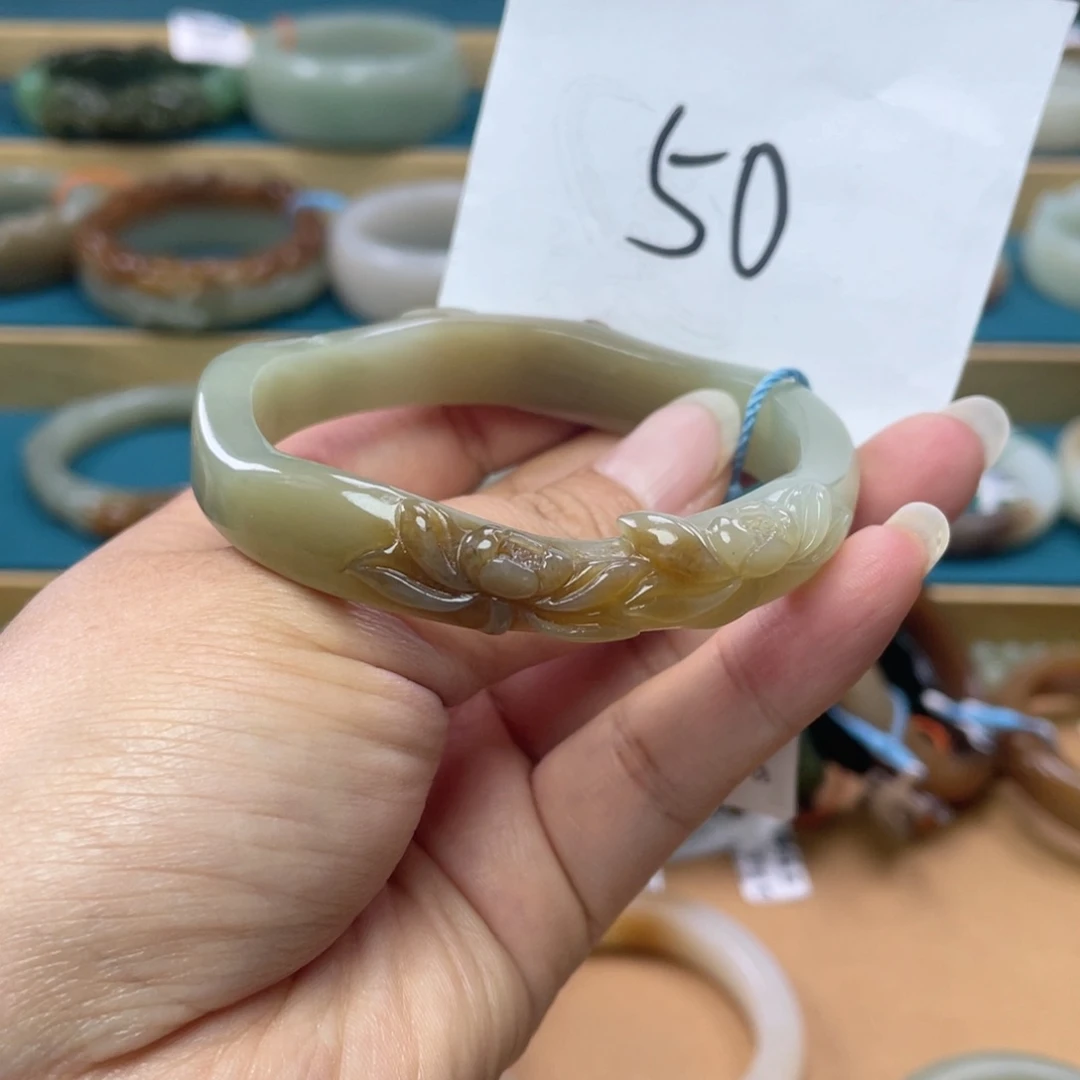 未镶嵌手镯（贵妃镯）和田玉圈口59