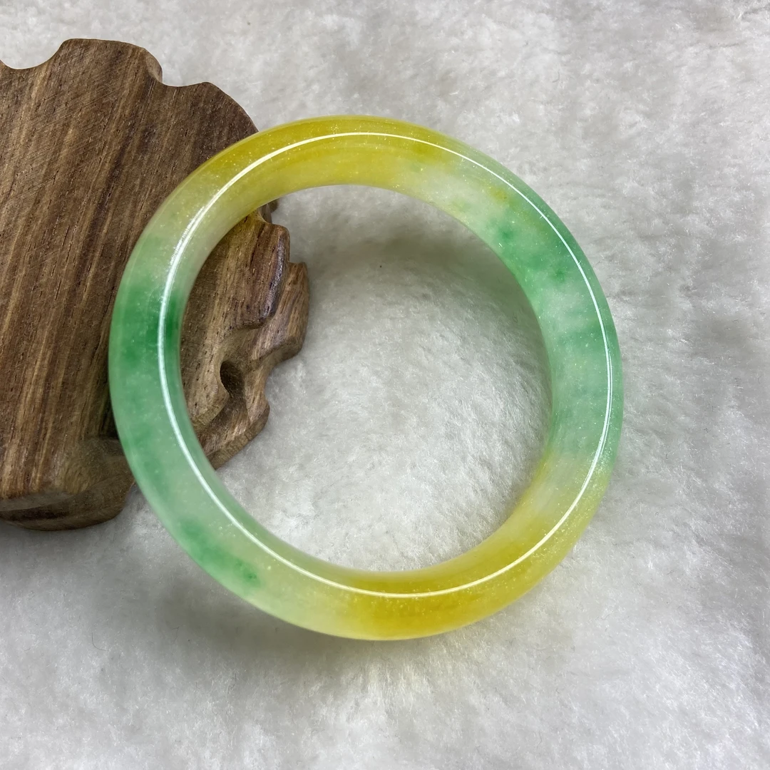 Y典藏品  黄绿正圈时尚手镯美观大气美轮美奂尽显魅力