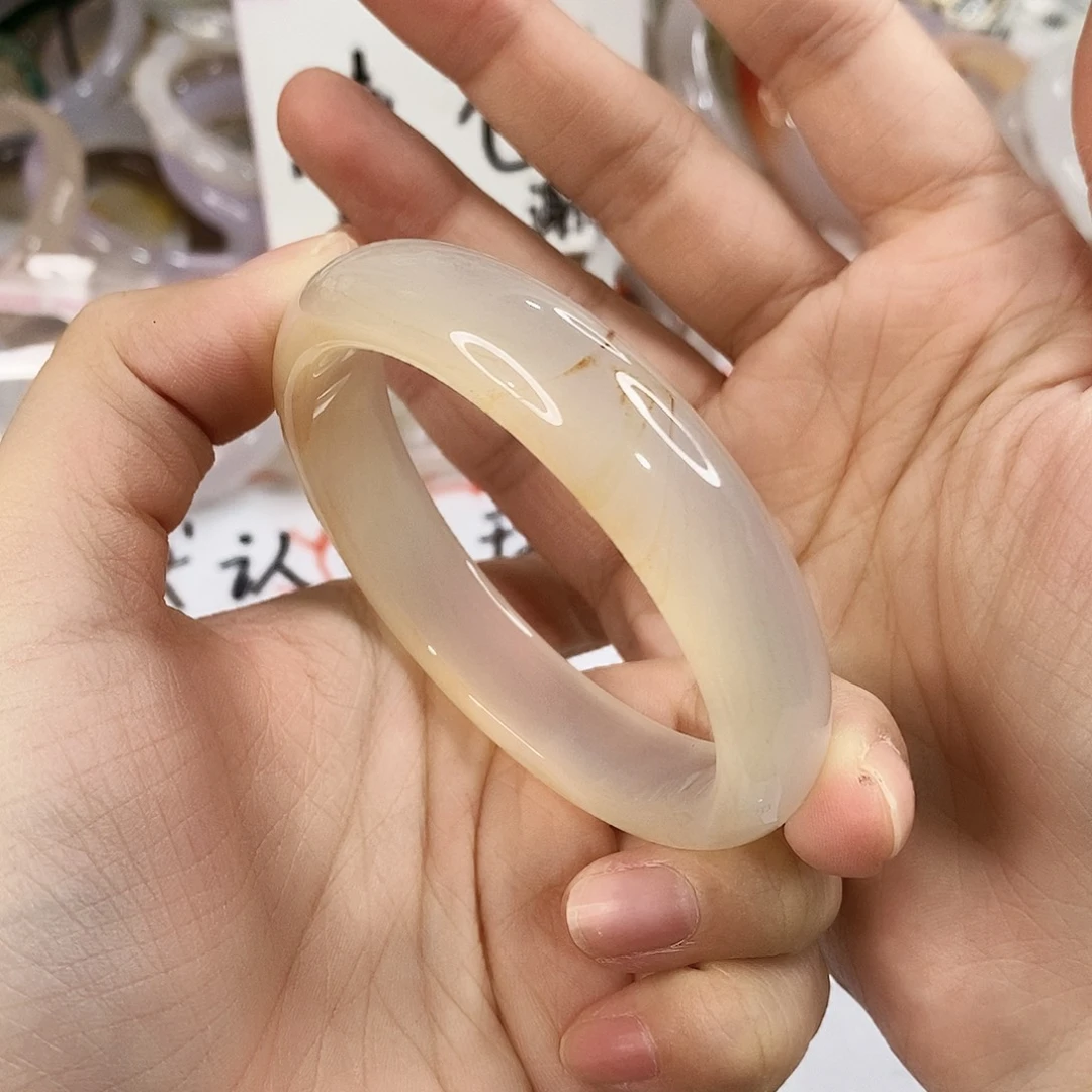 玛瑙/玉髓未镶嵌手镯A622。57圈