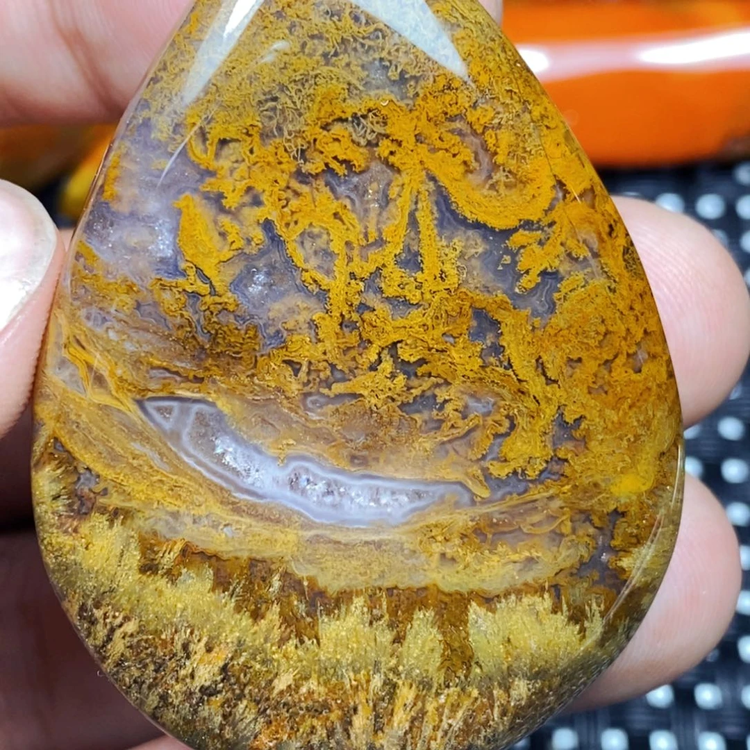 未镶嵌颈饰玛瑙/玉髓卫*