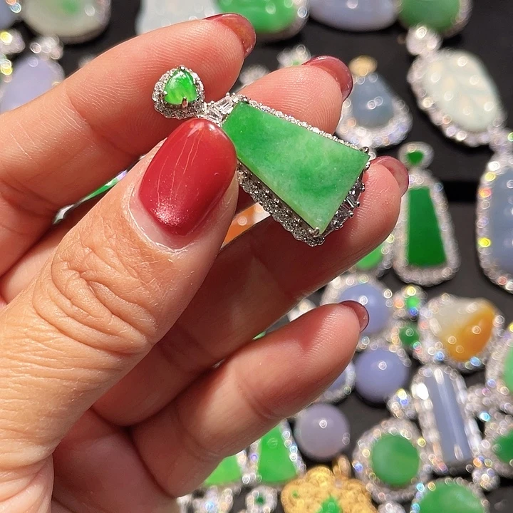 翡翠银S925镶嵌颈饰