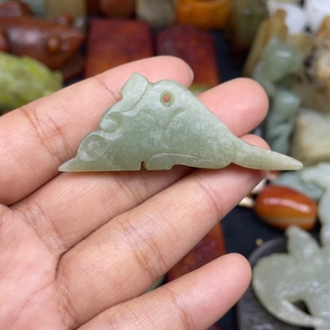 和田玉未镶嵌颈饰81