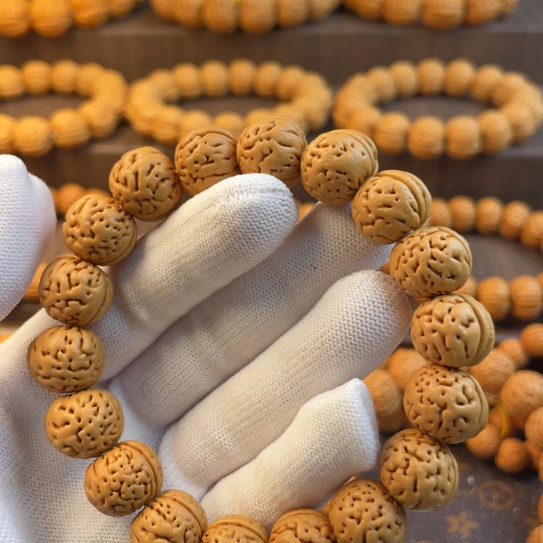 吊坠桃核野生小肌肉