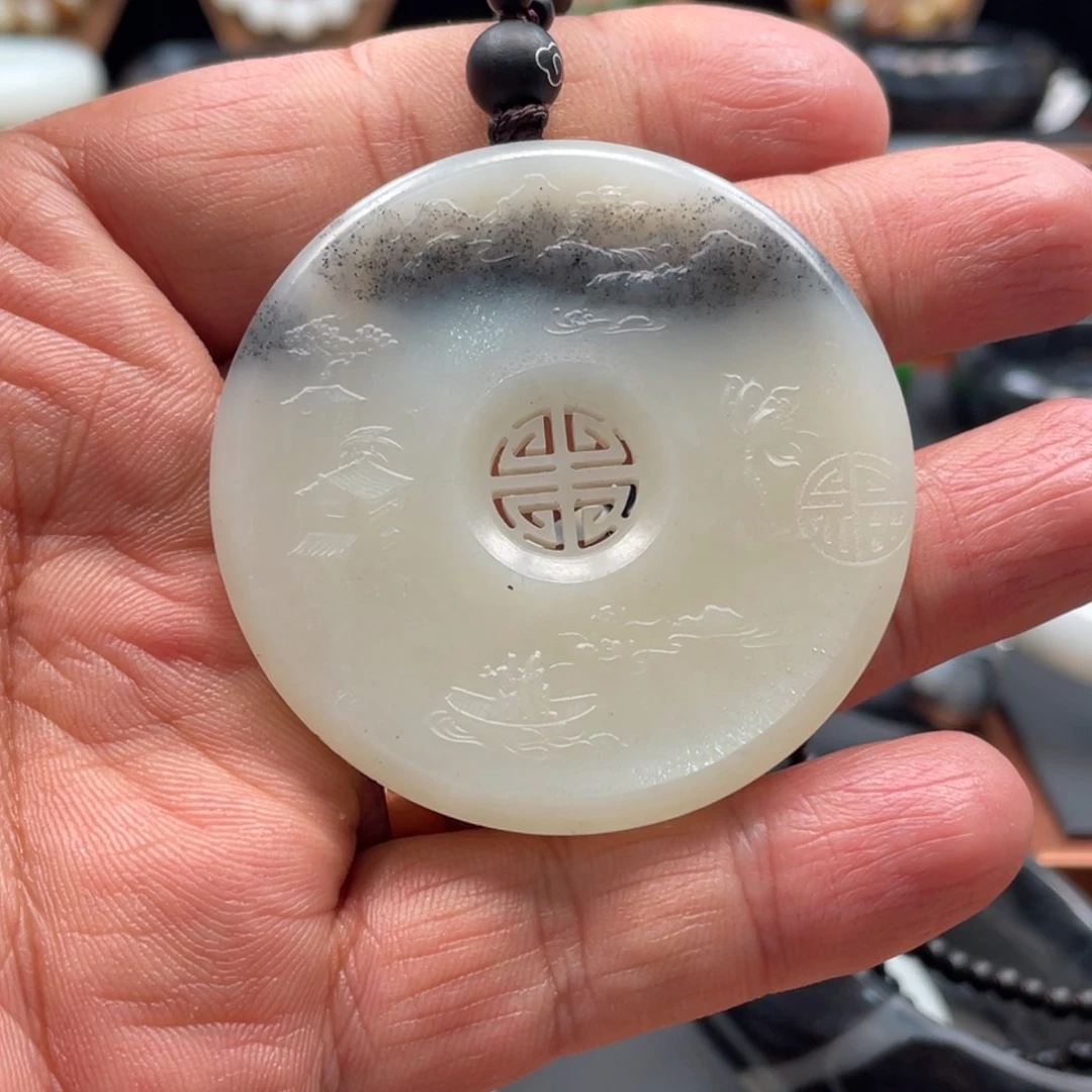 和田玉未镶嵌吊坠(赠链)