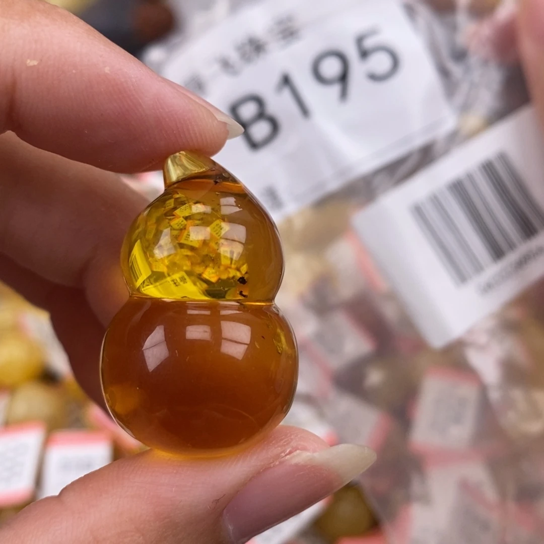 琥珀未镶嵌珠宝奇石20