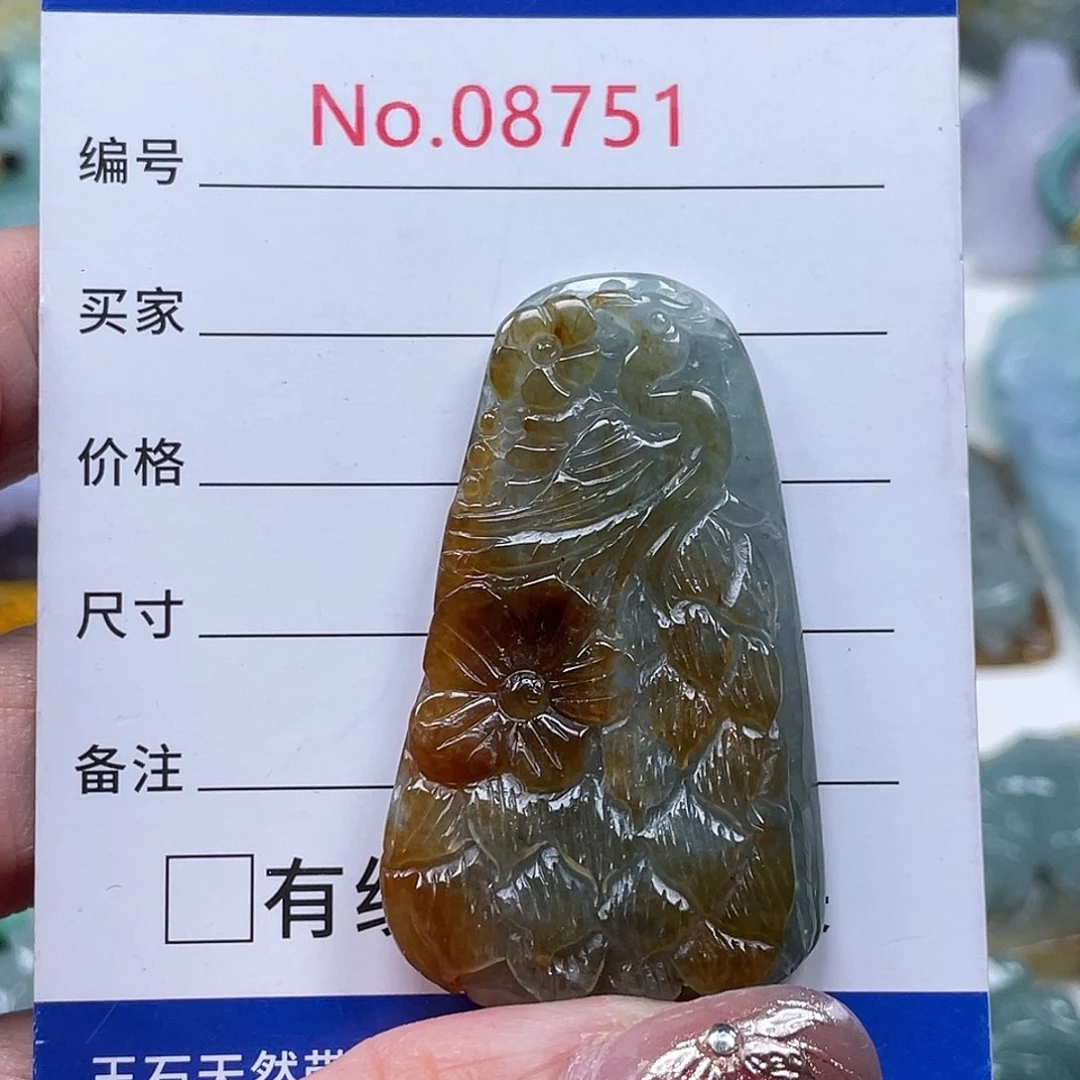 翡翠颈饰未镶嵌翡玉缘翡翠