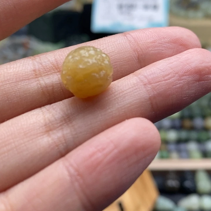 未镶嵌和田玉（糖玉）珠宝半成品