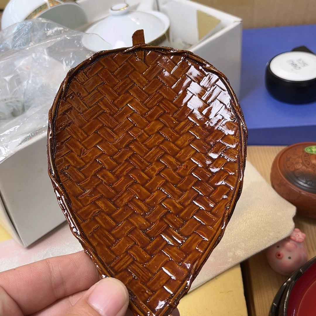 盖碗在家门口看到有条不太