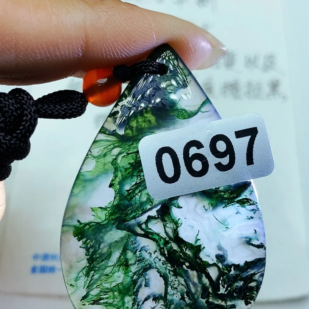 未镶嵌颈饰玛瑙/玉髓一****生